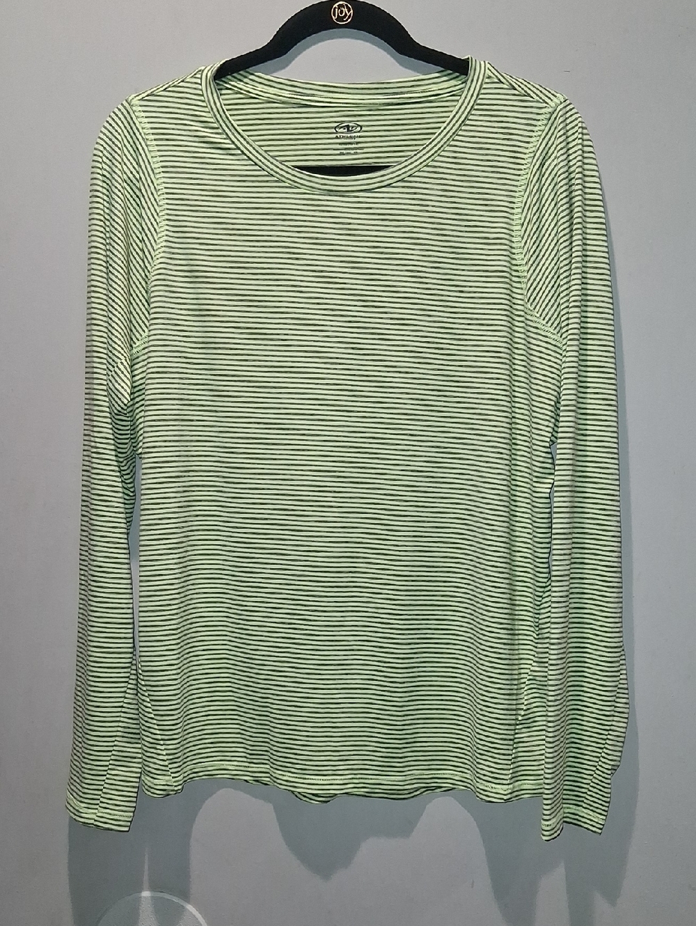 Ladies "XL" Athletic Long Sleeve Top
